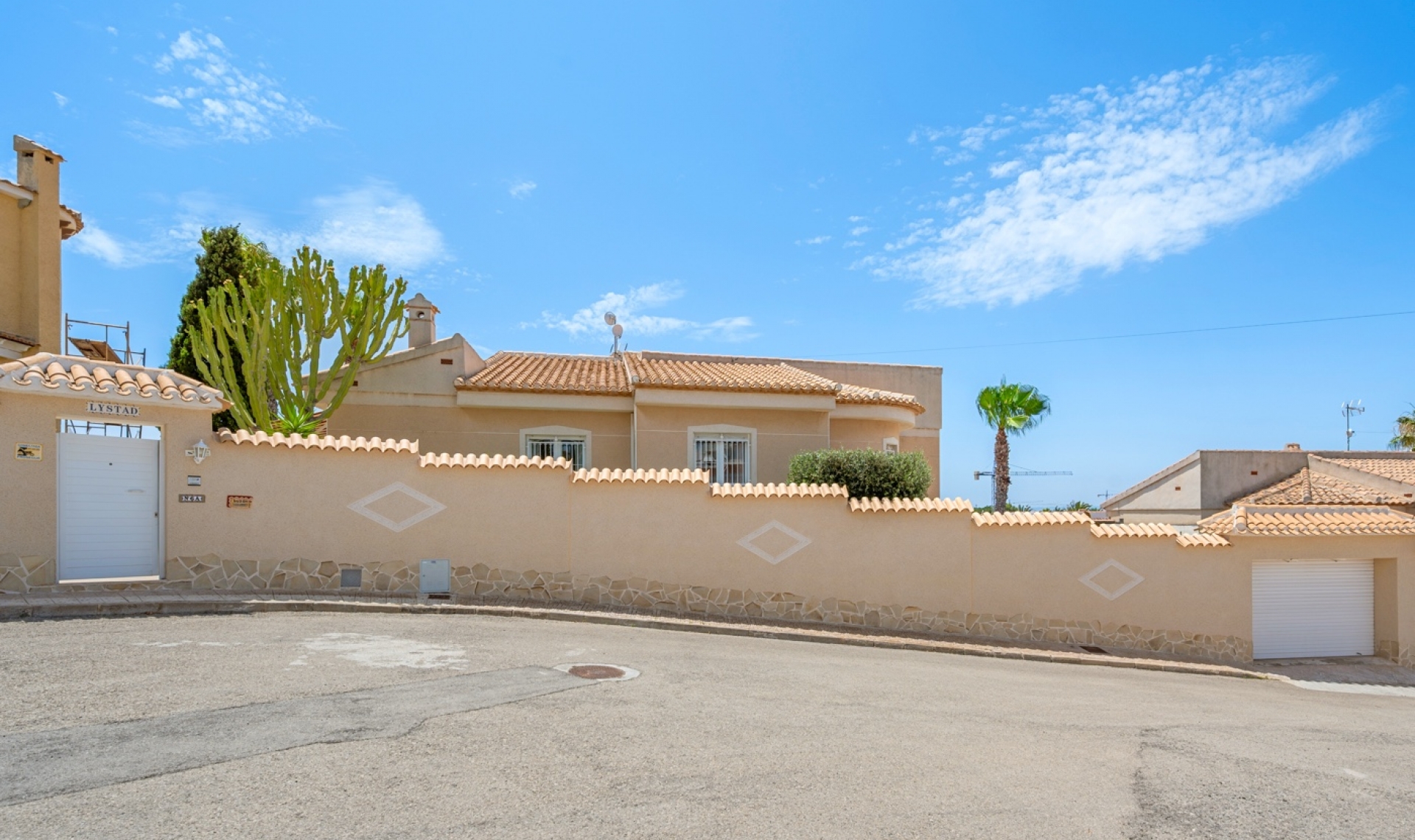 Resale - Villa -
Ciudad Quesada - Rojales