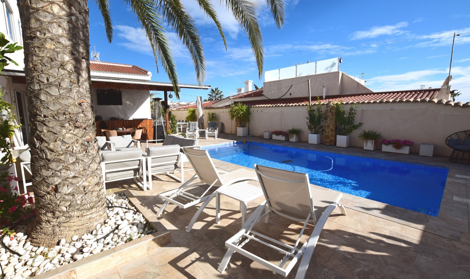 Resale - Villa -
Ciudad Quesada