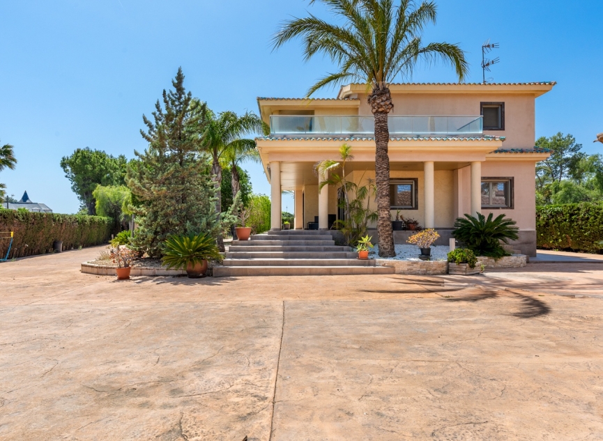 Resale - Villa -
Elche/Elx
