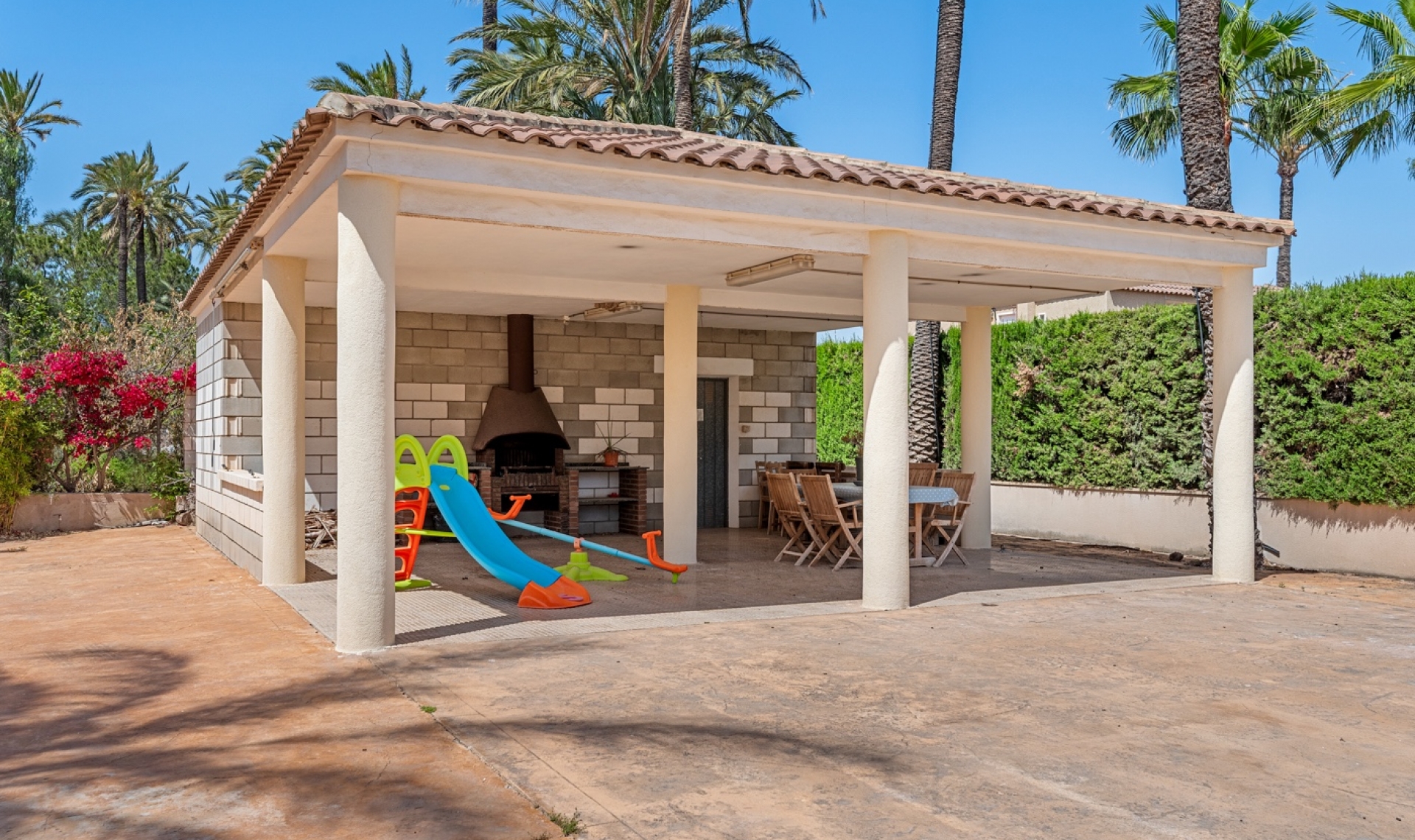 Resale - Villa -
Elche/Elx