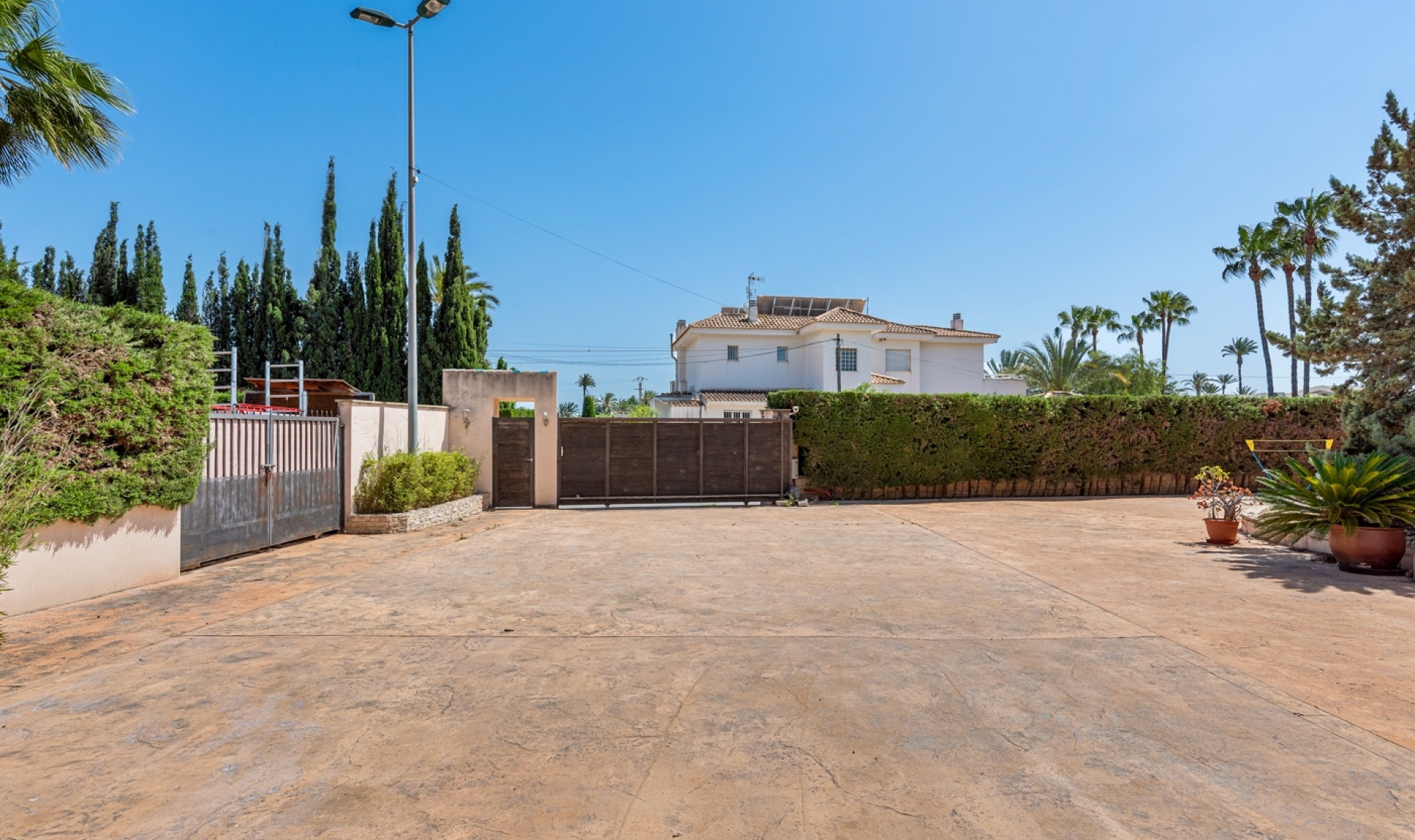 Resale - Villa -
Elche/Elx