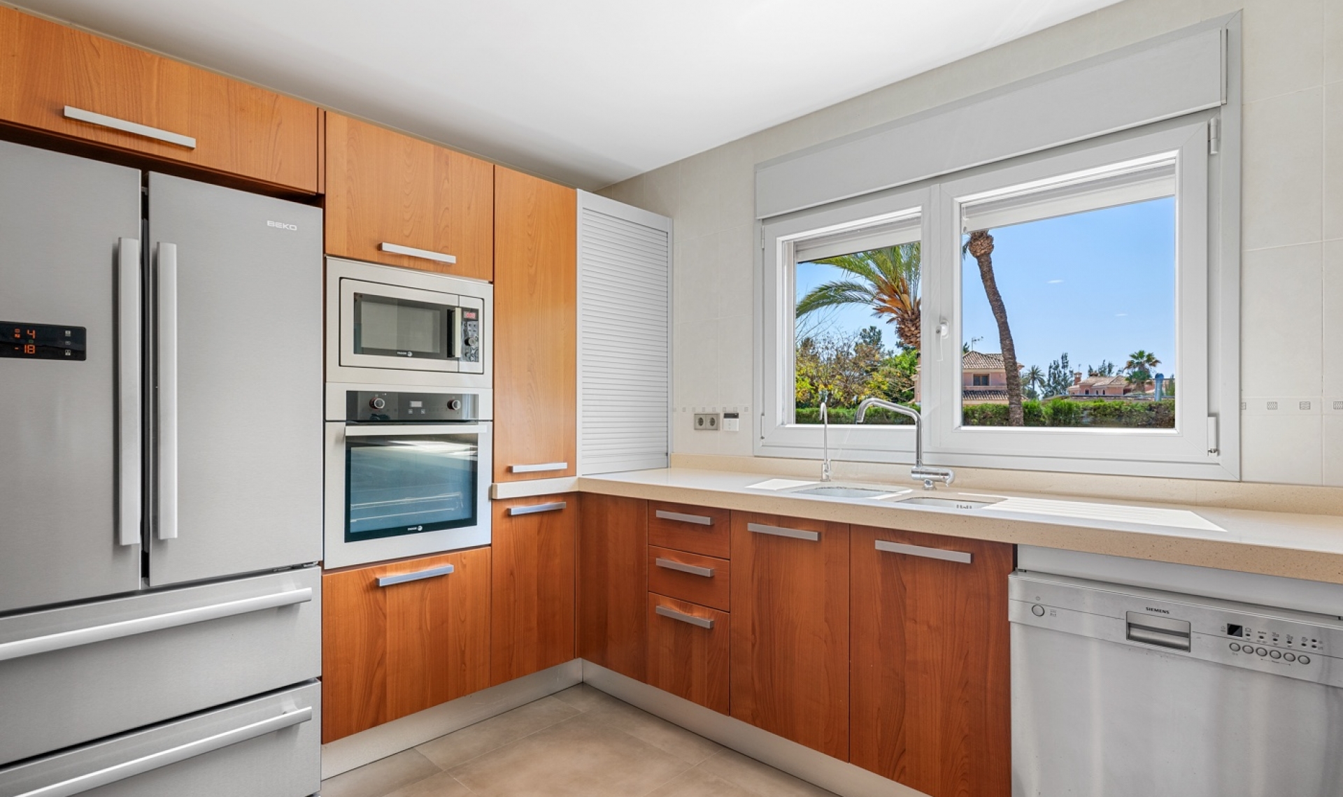 Resale - Villa -
Elche/Elx