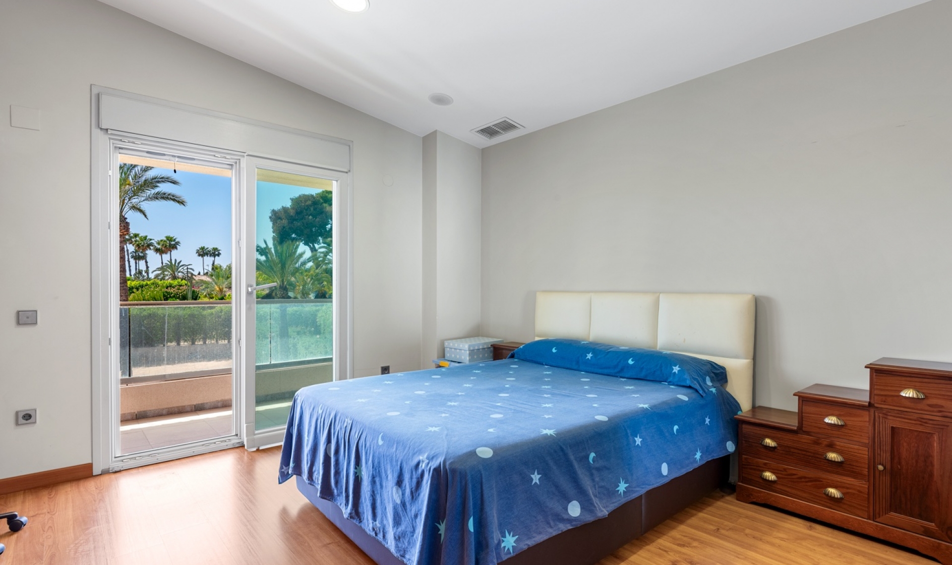 Resale - Villa -
Elche/Elx