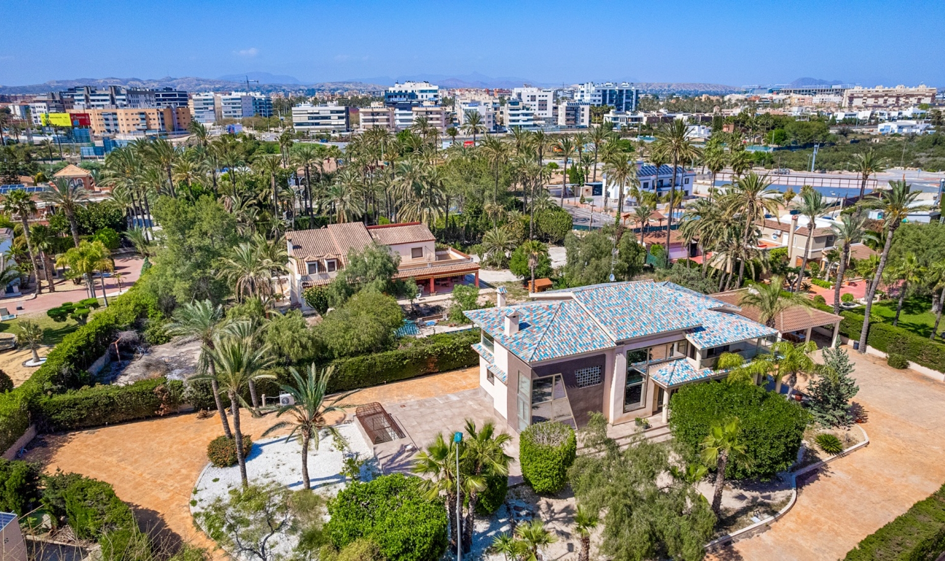 Resale - Villa -
Elche/Elx
