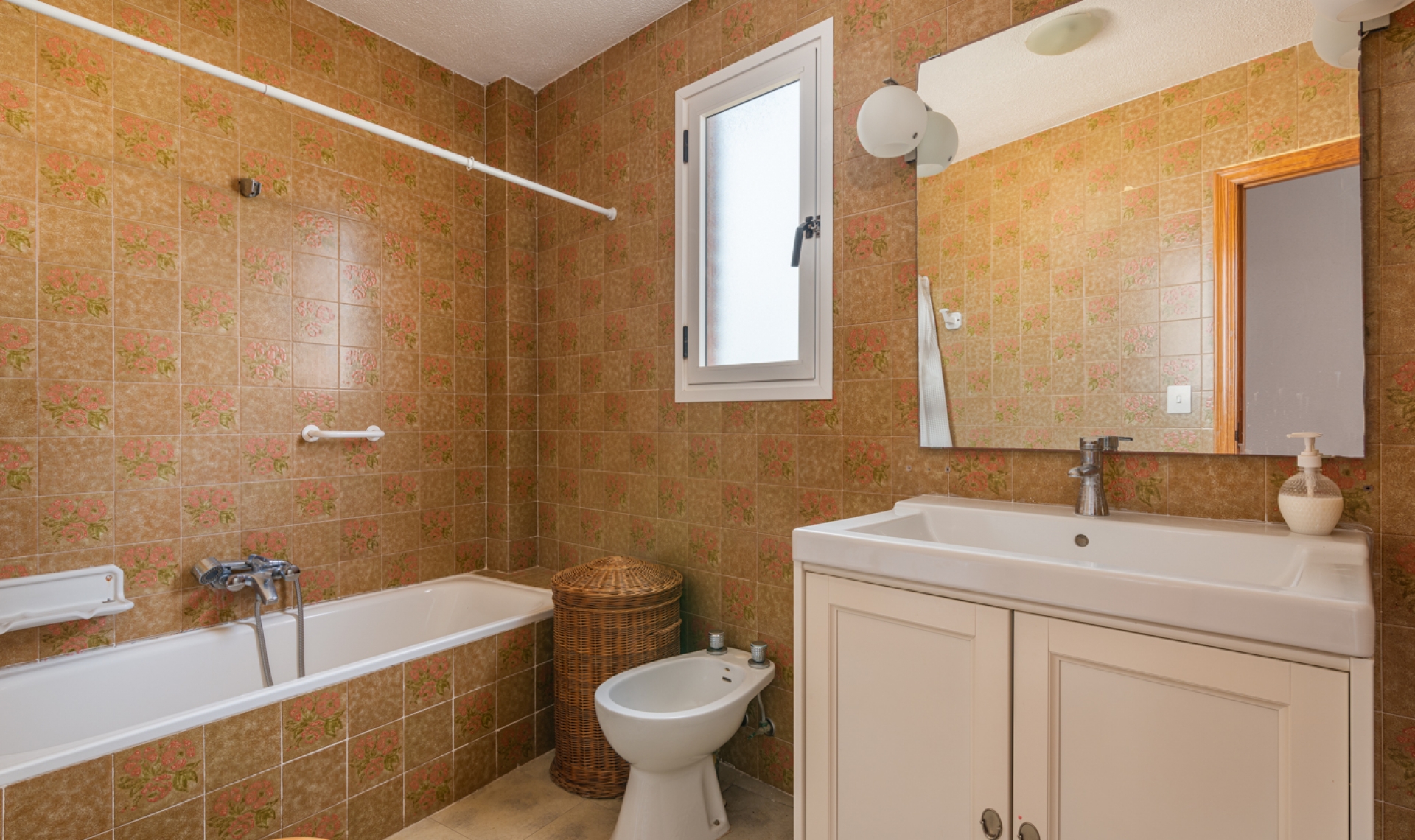 Resale - Villa -
Guardamar del Segura