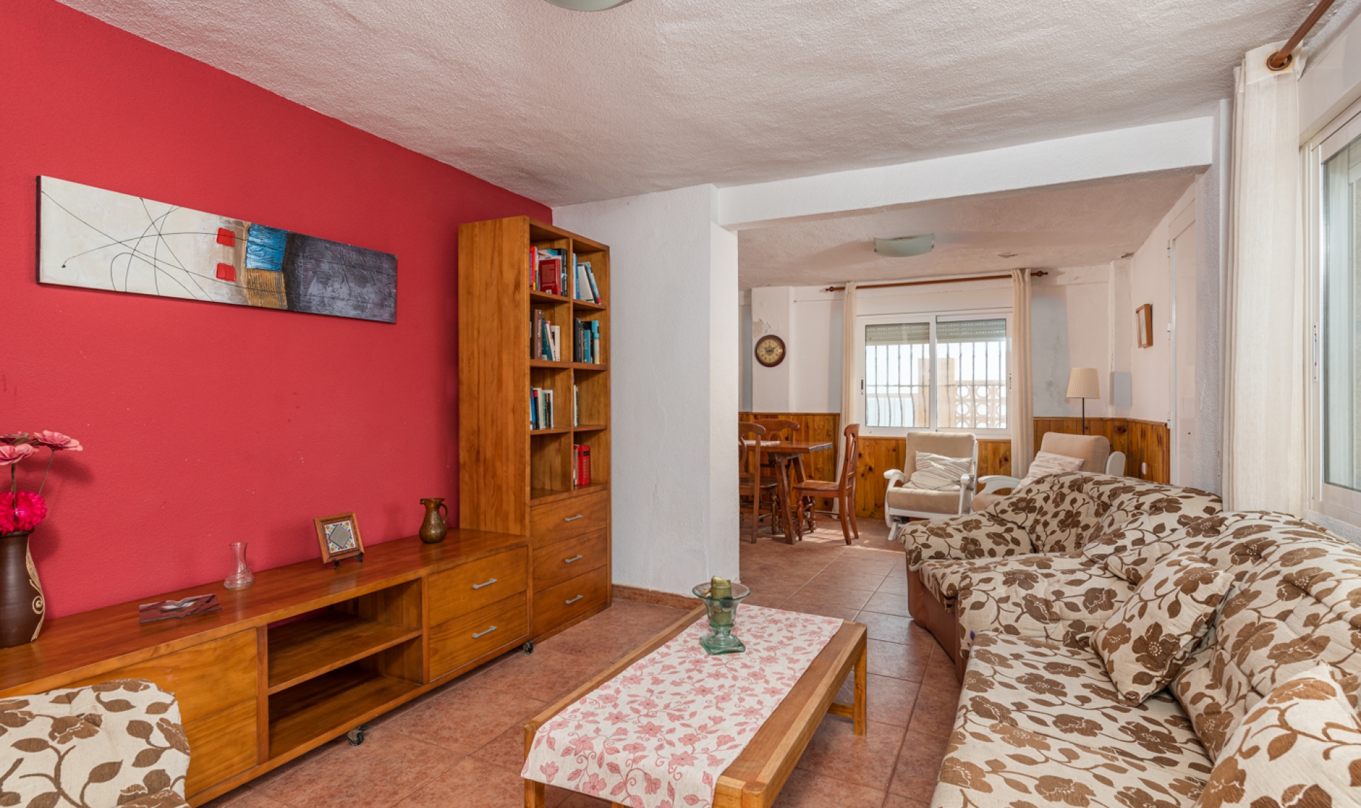 Resale - Villa -
Guardamar del Segura