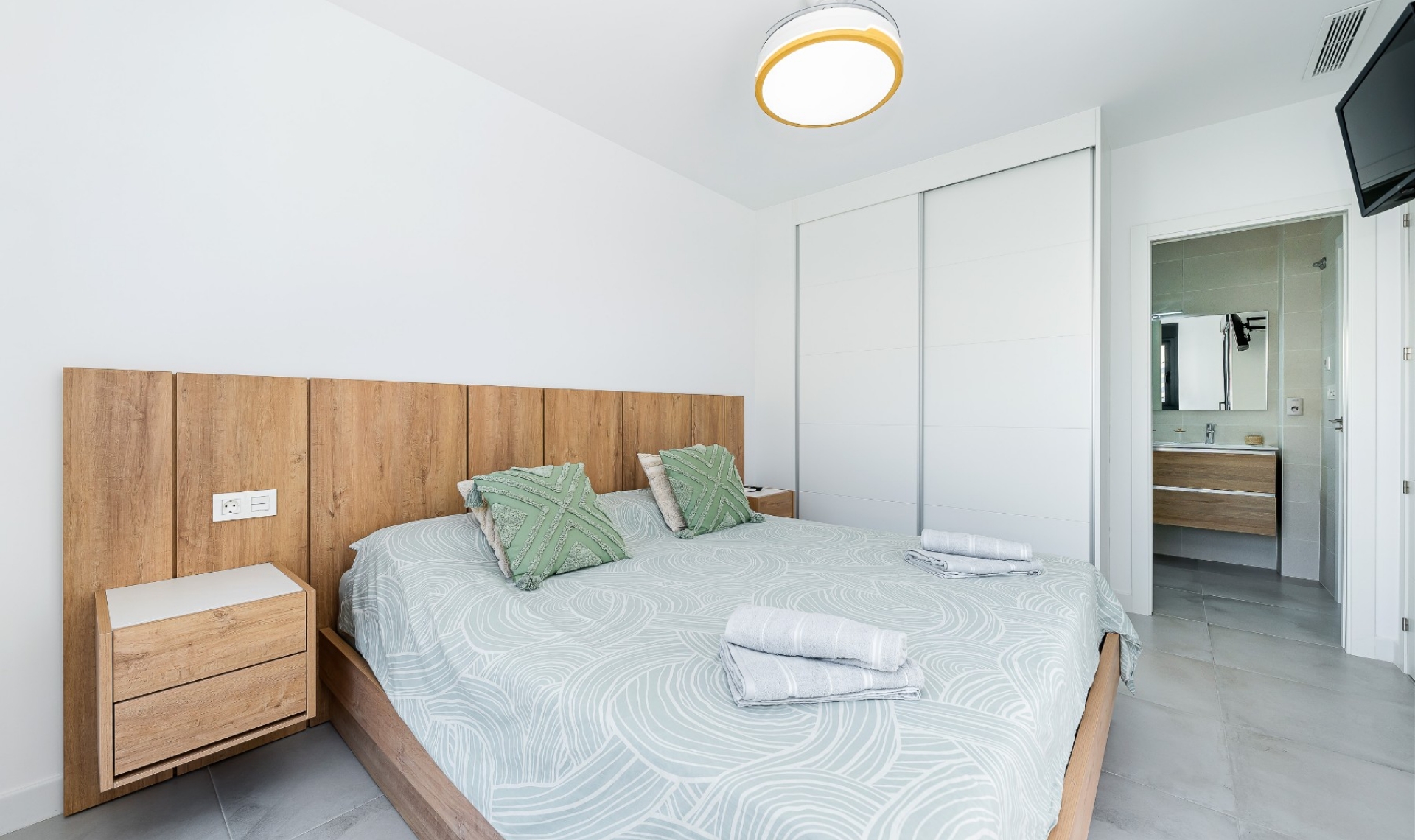 Resale - Villa -
Los Montesinos