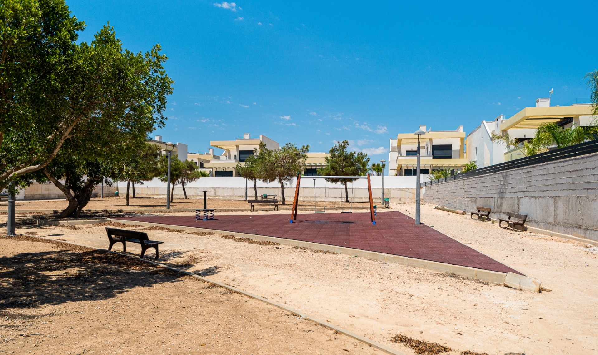 Resale - Villa -
Los Montesinos