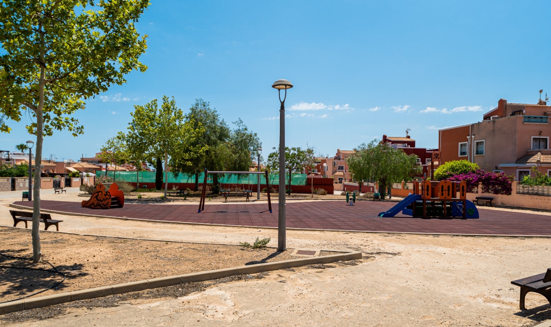 Resale - Villa -
Los Montesinos