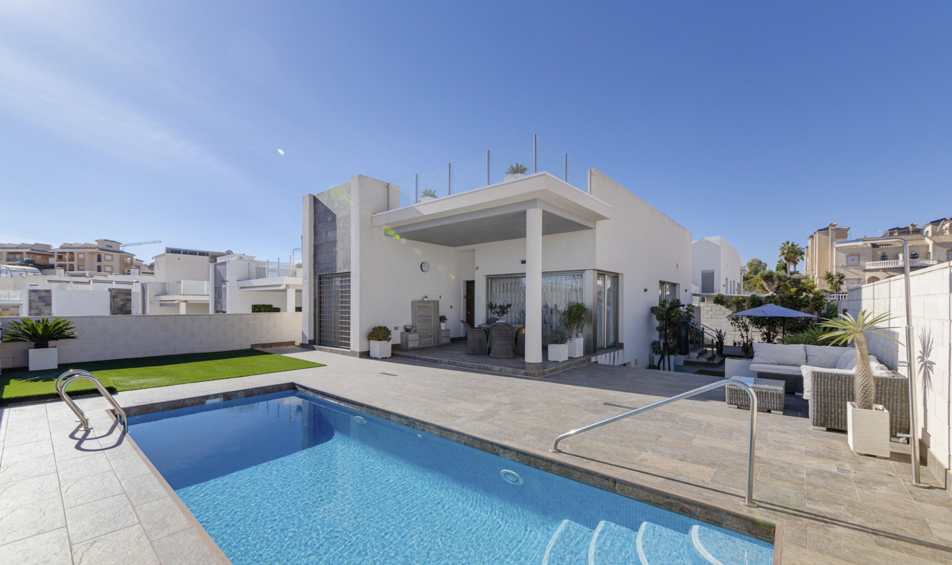 Resale - Villa -
Orihuela Costa - Villamartín