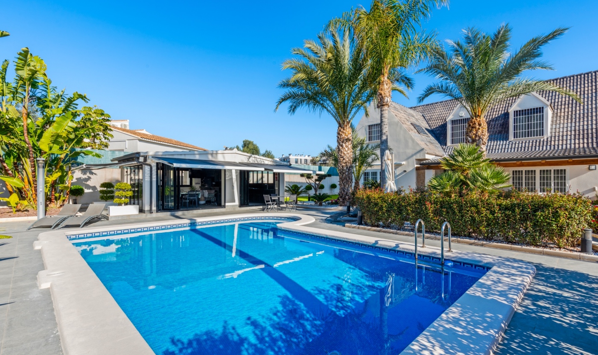 Resale - Villa -
San Juan Alicante - Frank Espinós