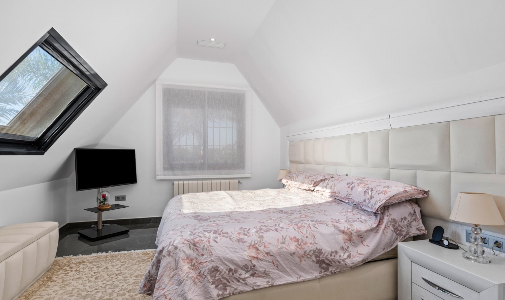 Resale - Villa -
San Juan Alicante - Frank Espinós