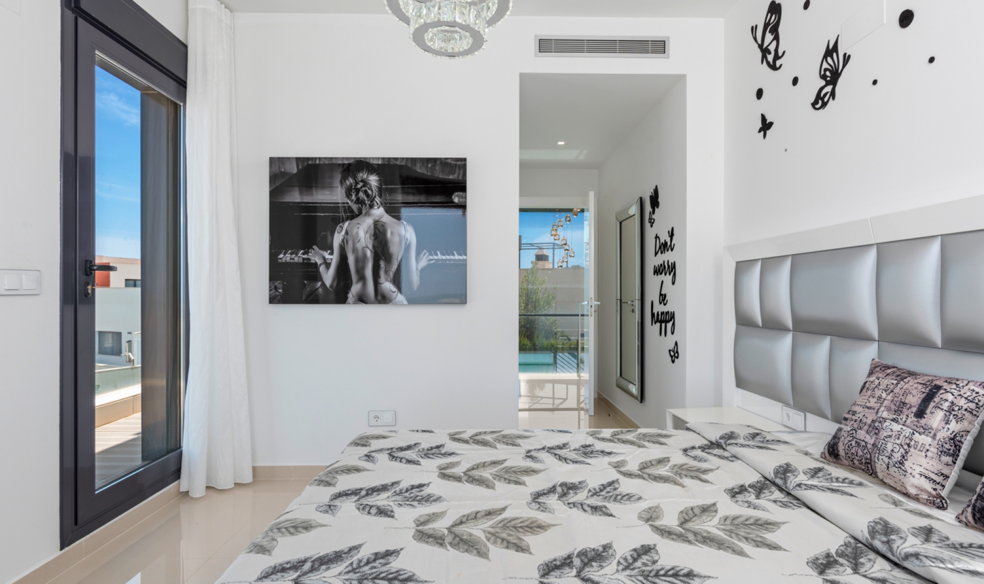 Resale - Villa -
San Miguel - San Miguel Salinas