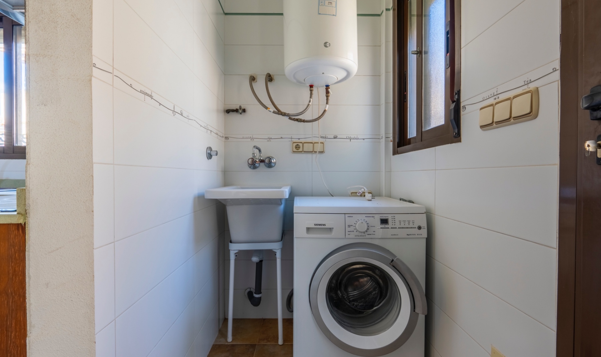 Resale - Villa -
Villamartín