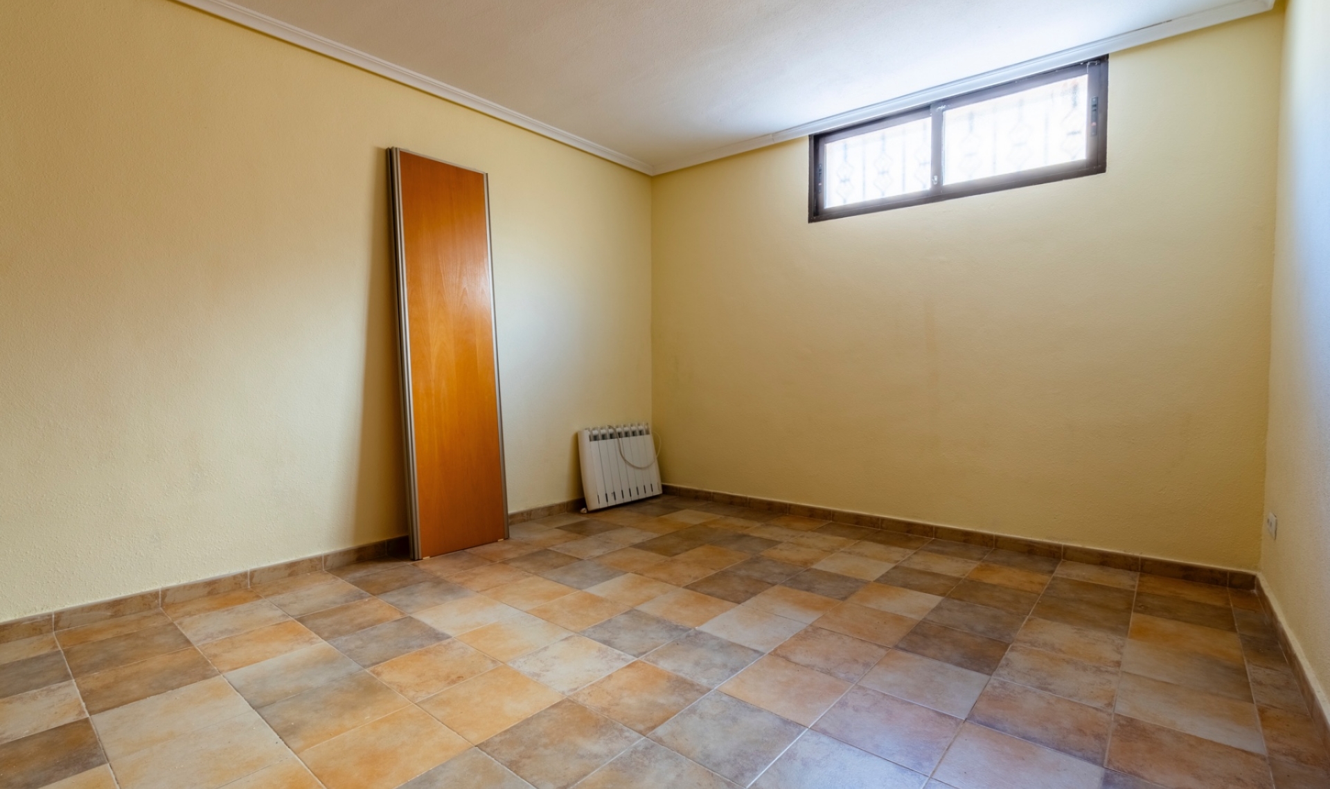 Resale - Villa -
Villamartín