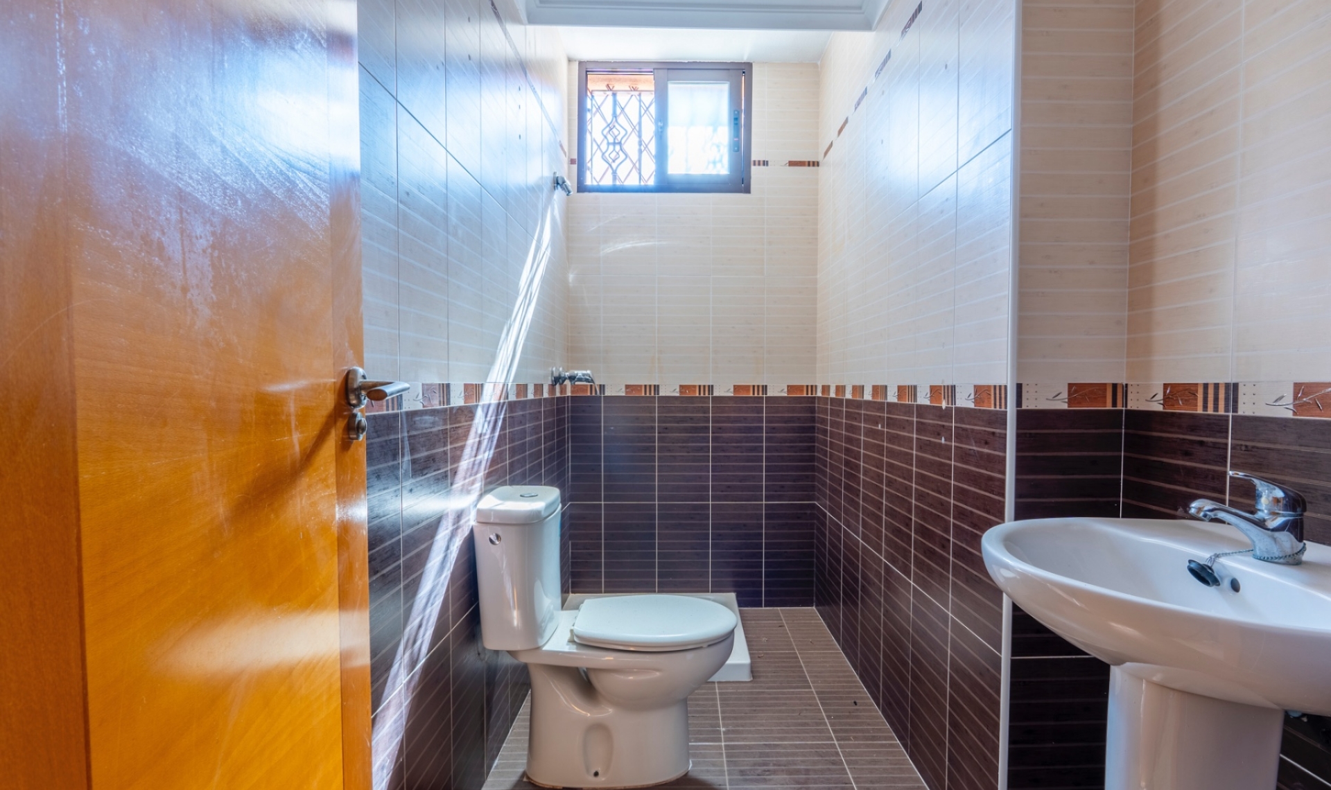 Resale - Villa -
Villamartín