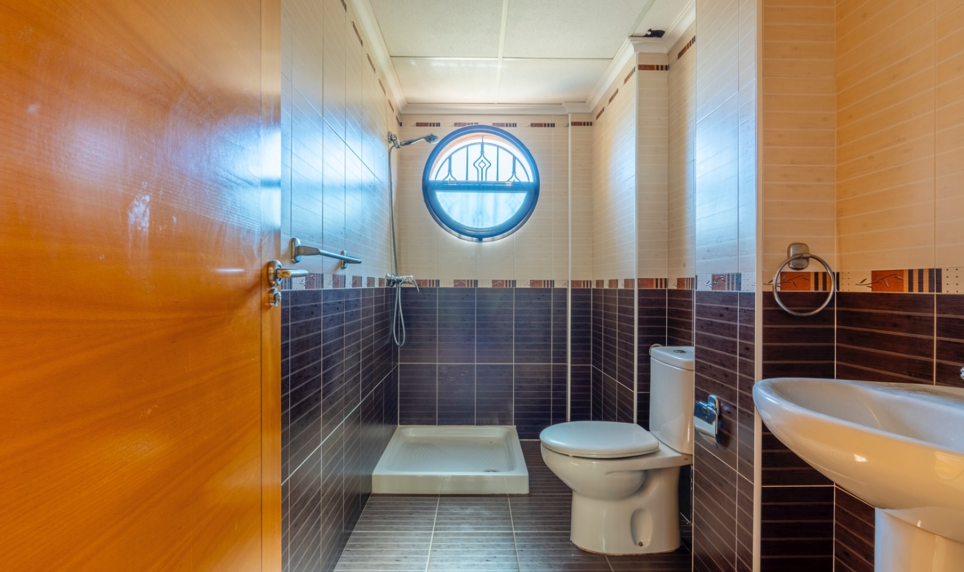 Resale - Villa -
Villamartín