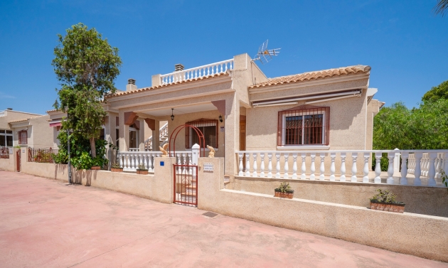Vila - Další prodej - Algorfa - Algorfa